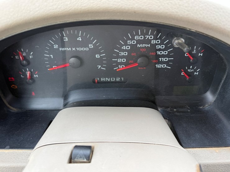 2004-ford-f150-xlt-image-55