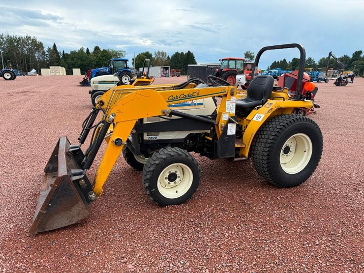 cub-cadet-7305-image-1