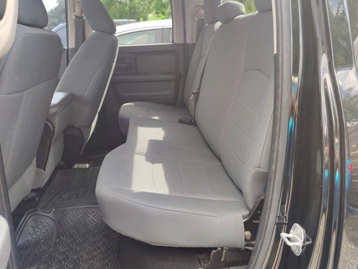 2015-dodge-1500-image-5