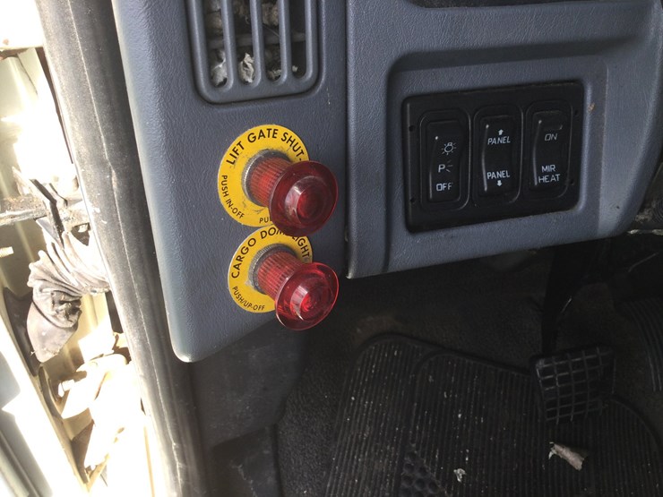 2007-international-durastar-4300-image-11