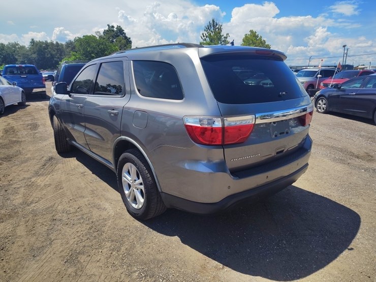 2011-dodge-durango-image-3