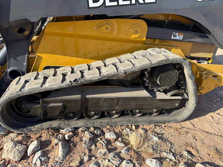 2016-deere-333g-image-13