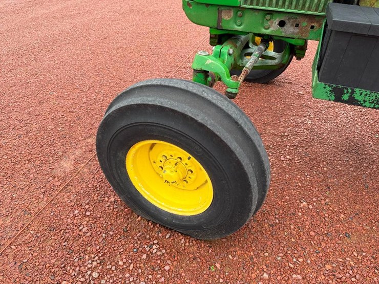 john-deere-4020-image-10
