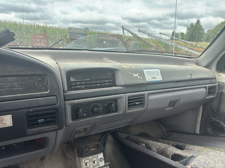 1998-ford-f350-image-23