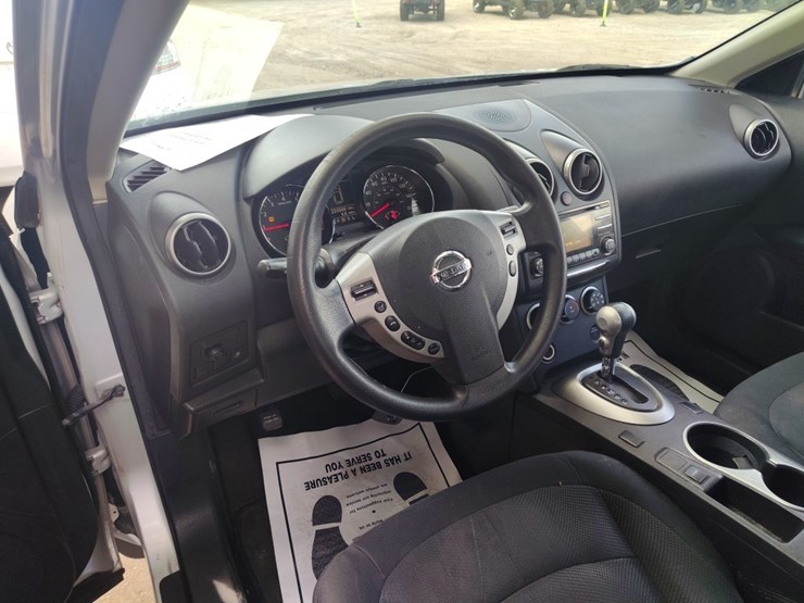 2015-nissan-rogue-image-6