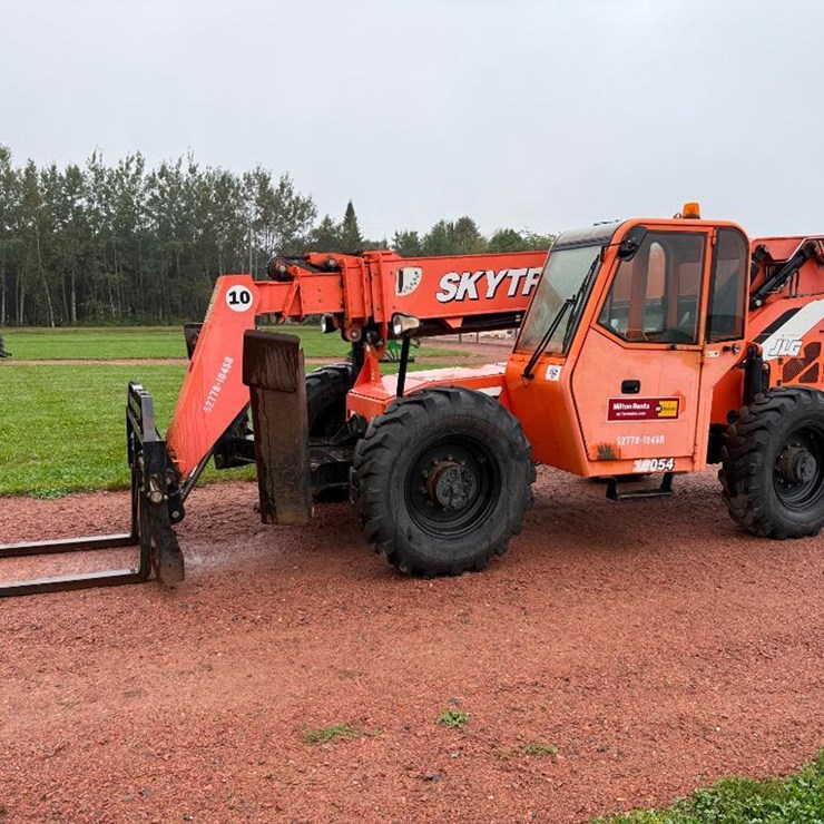 2012 SKY TRAK 10054