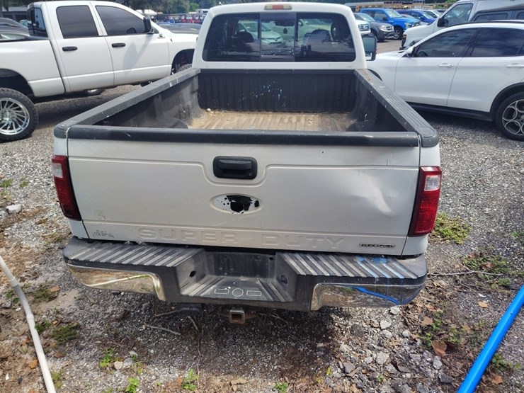 2010-ford-f250-image-4