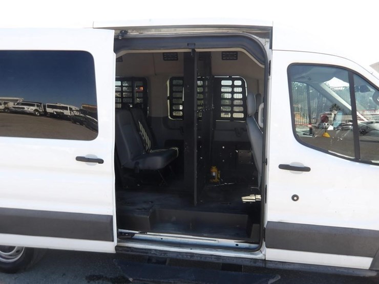2017-ford-transit-image-14