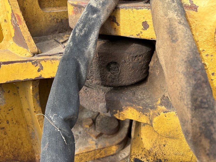caterpillar-d5m-lgp-image-27