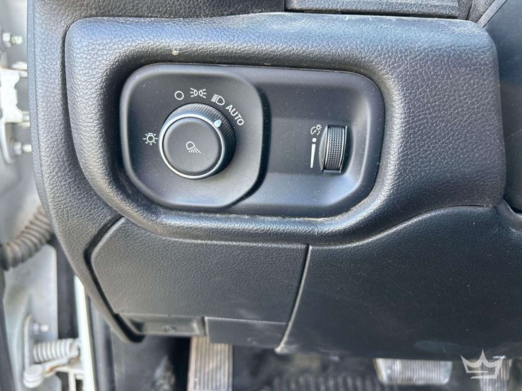 2022-dodge-2500-image-16