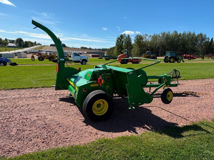 john-deere-3955-image-2