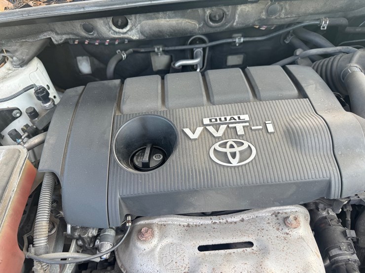 2009-toyota-rav4-image-13