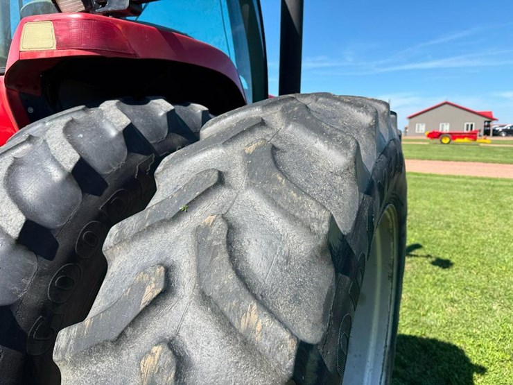 case-ih-mx270-image-14