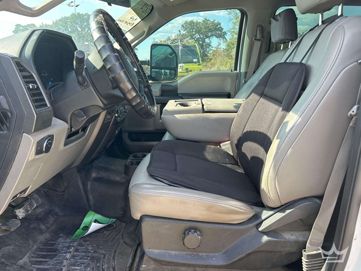 2019-ford-f350-image-13