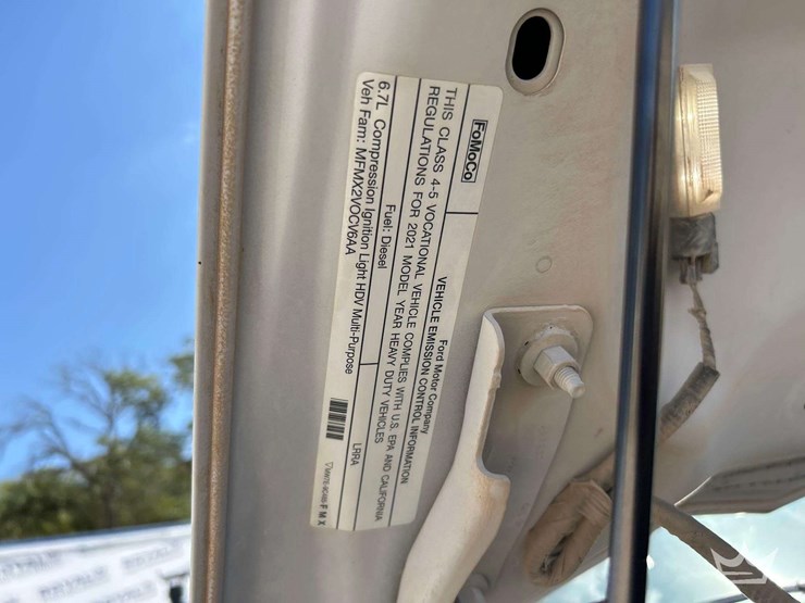 2021-ford-f450-image-10