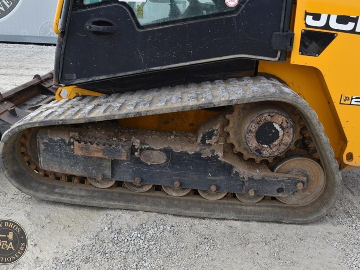 2021-jcb-270t-image-17