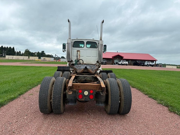 caterpillar-c13-image-5