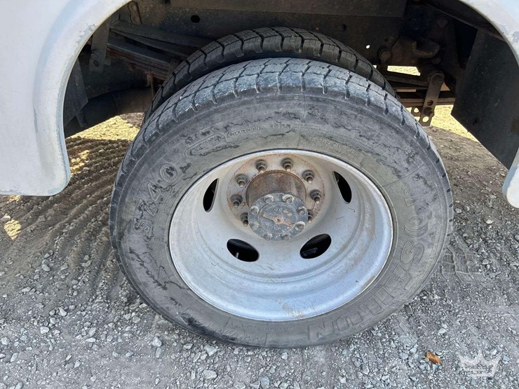 2021-ford-f450-image-39