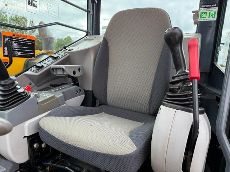 deere-85g-image-46