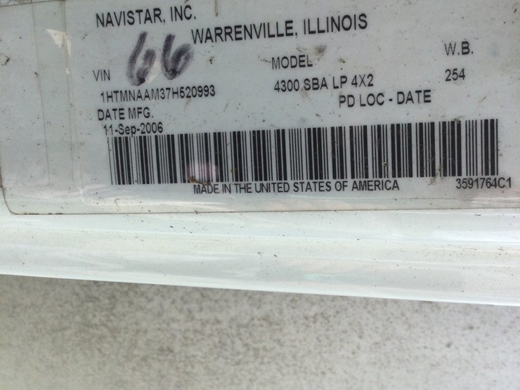 2007-international-durastar-4300-image-8
