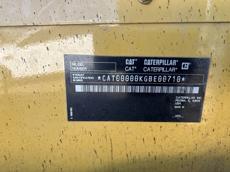 2011-caterpillar-xq30-image-9