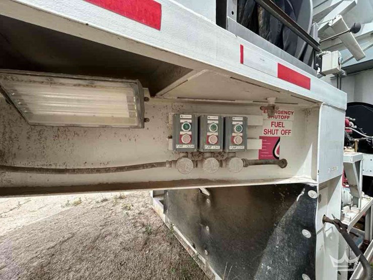 2019-safe-arm-pilot-thomas-logistics-t/a-dual-fuel-wall-fuel-station-image-10