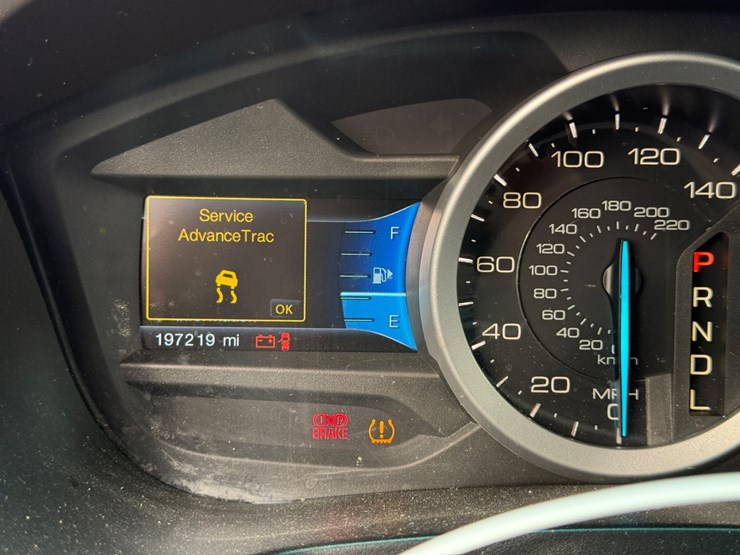 2012-ford-explorer-xlt-image-57