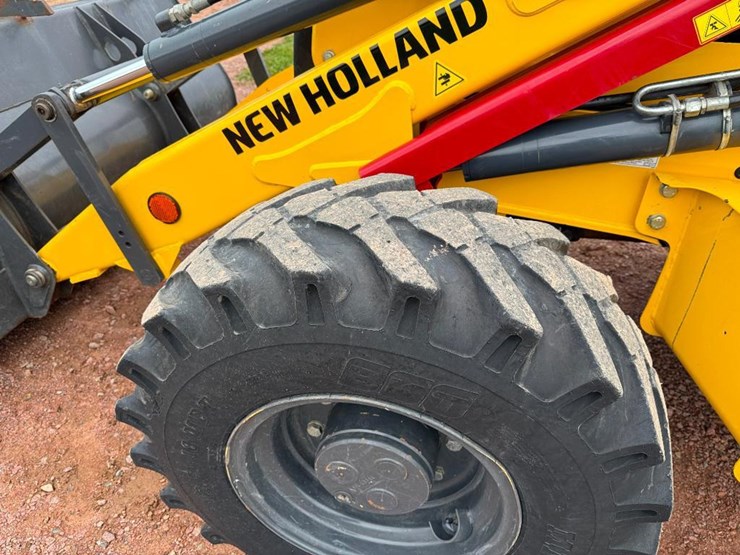 new-holland-b75d-image-7