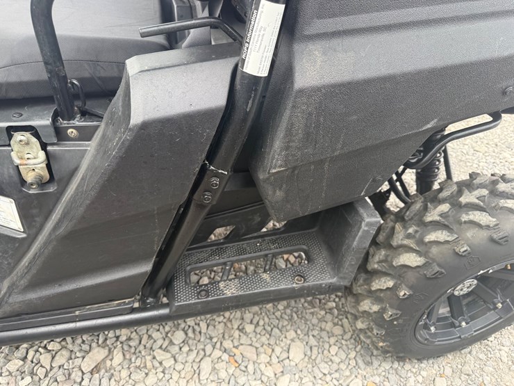 2014-honda-pioneer-700-image-32