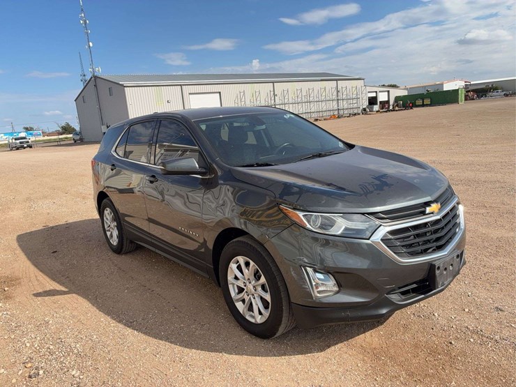 2019-chevrolet-equinox-lt-image-2