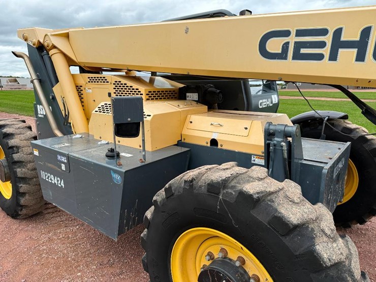 2017-gehl-rs8-42-image-20
