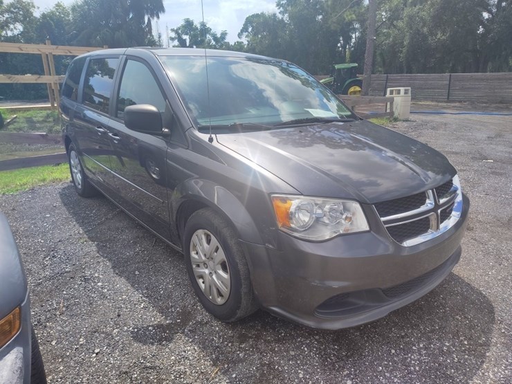 2016-dodge-grand-caravan-image-1