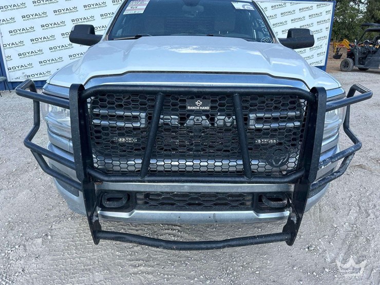 2022-dodge-2500-image-24