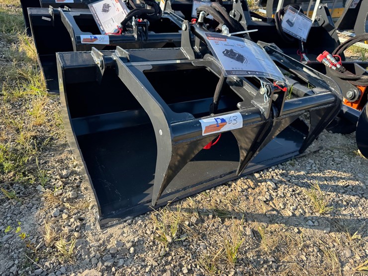 #63-•-mini-skid-steer-stump-grapple-bucket-image-2