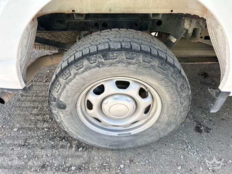 2021-ford-f150-image-28