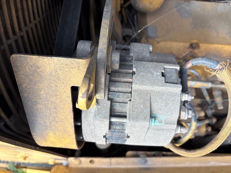 caterpillar-d5m-lgp-image-37