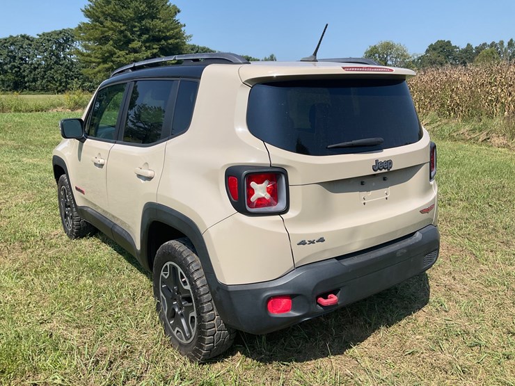 2015-jeep-renegade-image-4