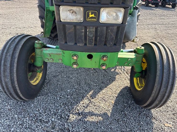 john-deere-6405-image-4