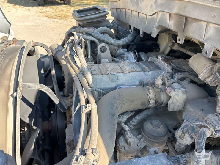 2014-international-durastar-4300-image-9