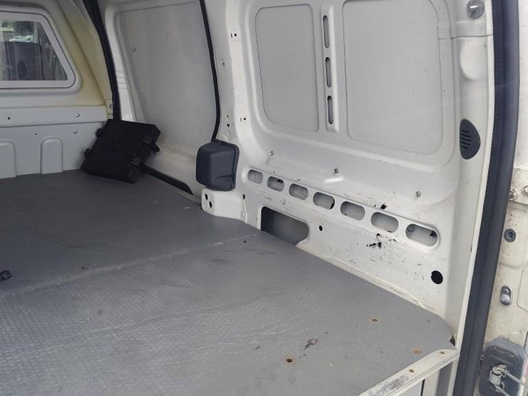 2012-ford-transit-image-6