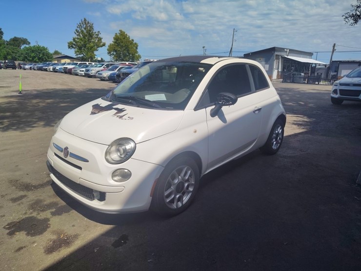 2013-fiat-500-image-3