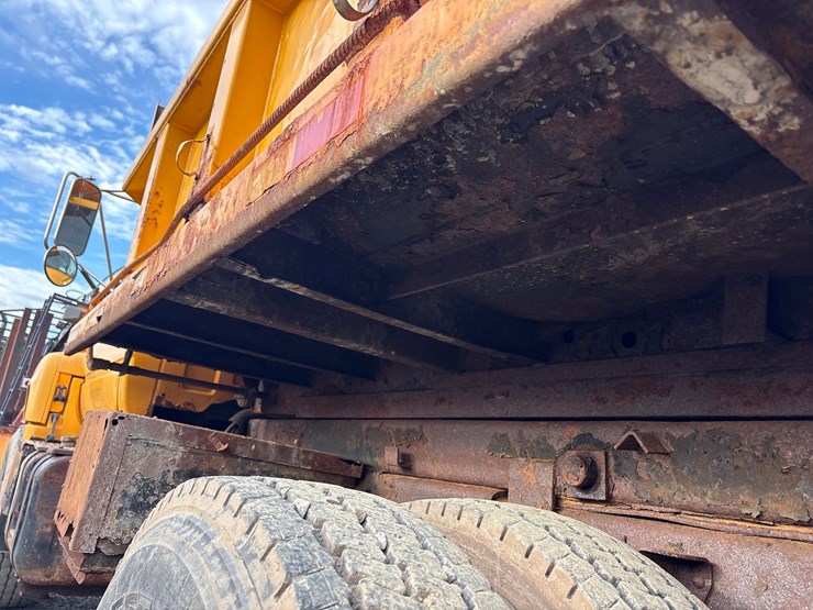 1997-caterpillar-3116-image-19