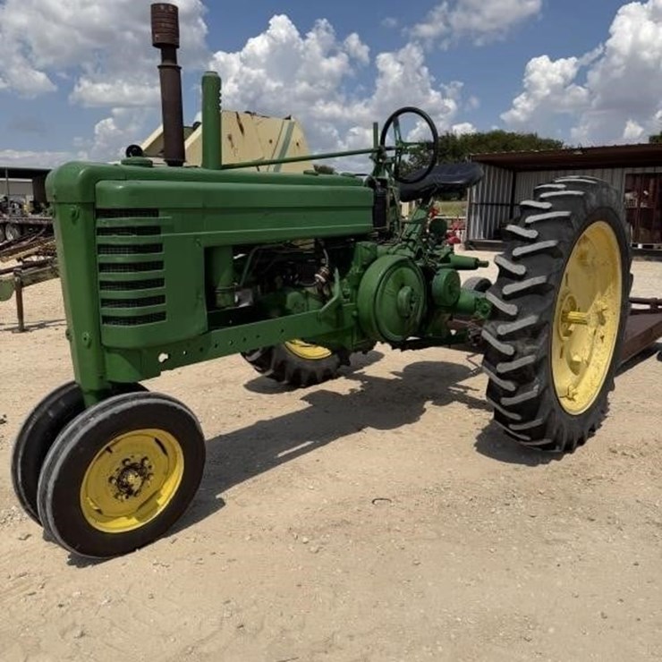 JOHN DEERE MODEL B