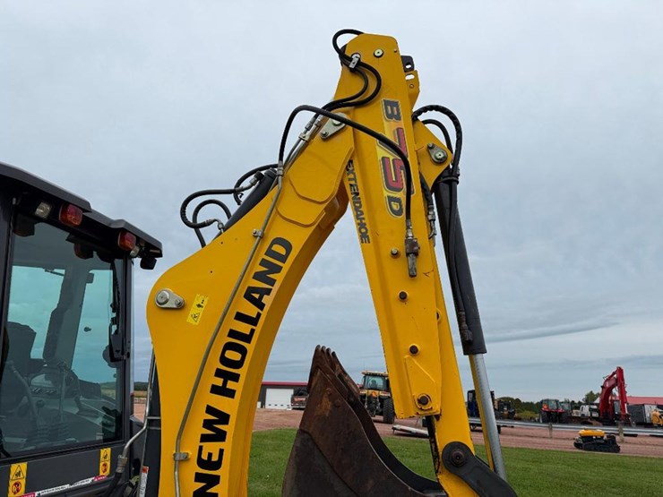new-holland-b75d-image-27
