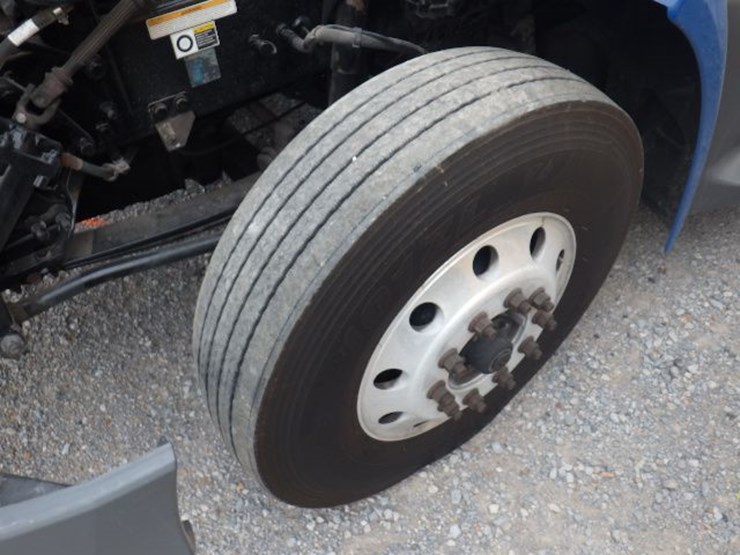 2019-peterbilt-579-image-27