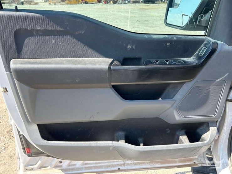 2021-ford-f150-image-11