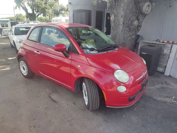 2012-fiat-500-image-1