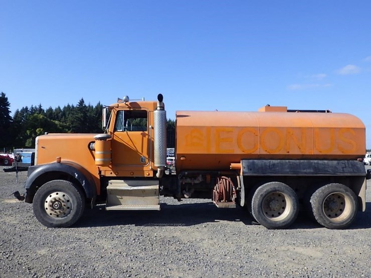 1985-kenworth-w900-image-2