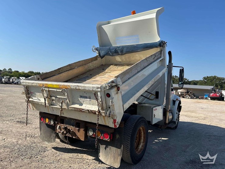 2014-international-durastar-4300-image-3