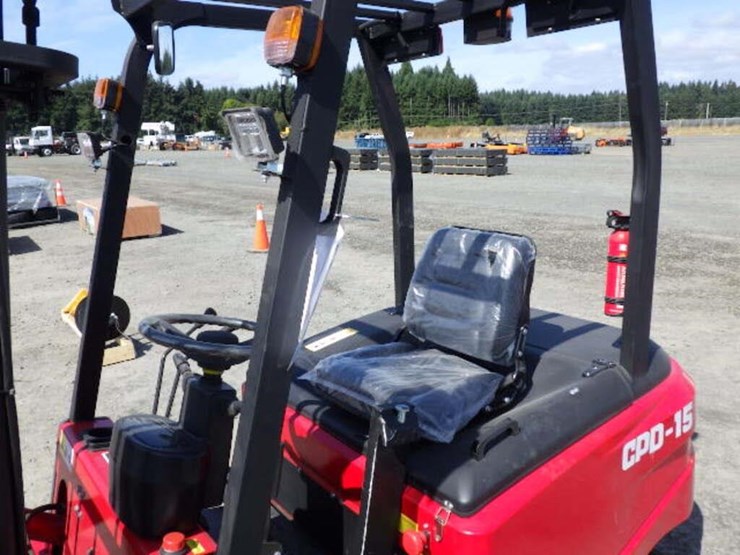 2026-sdlool-e15-electric-forklift-image-11